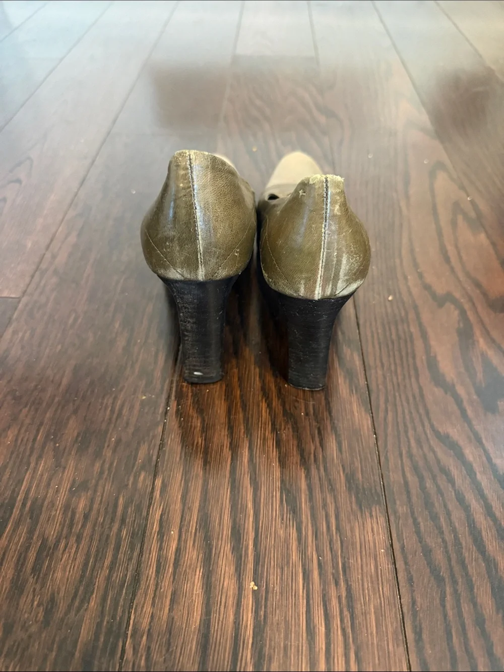 Prada classic pumps